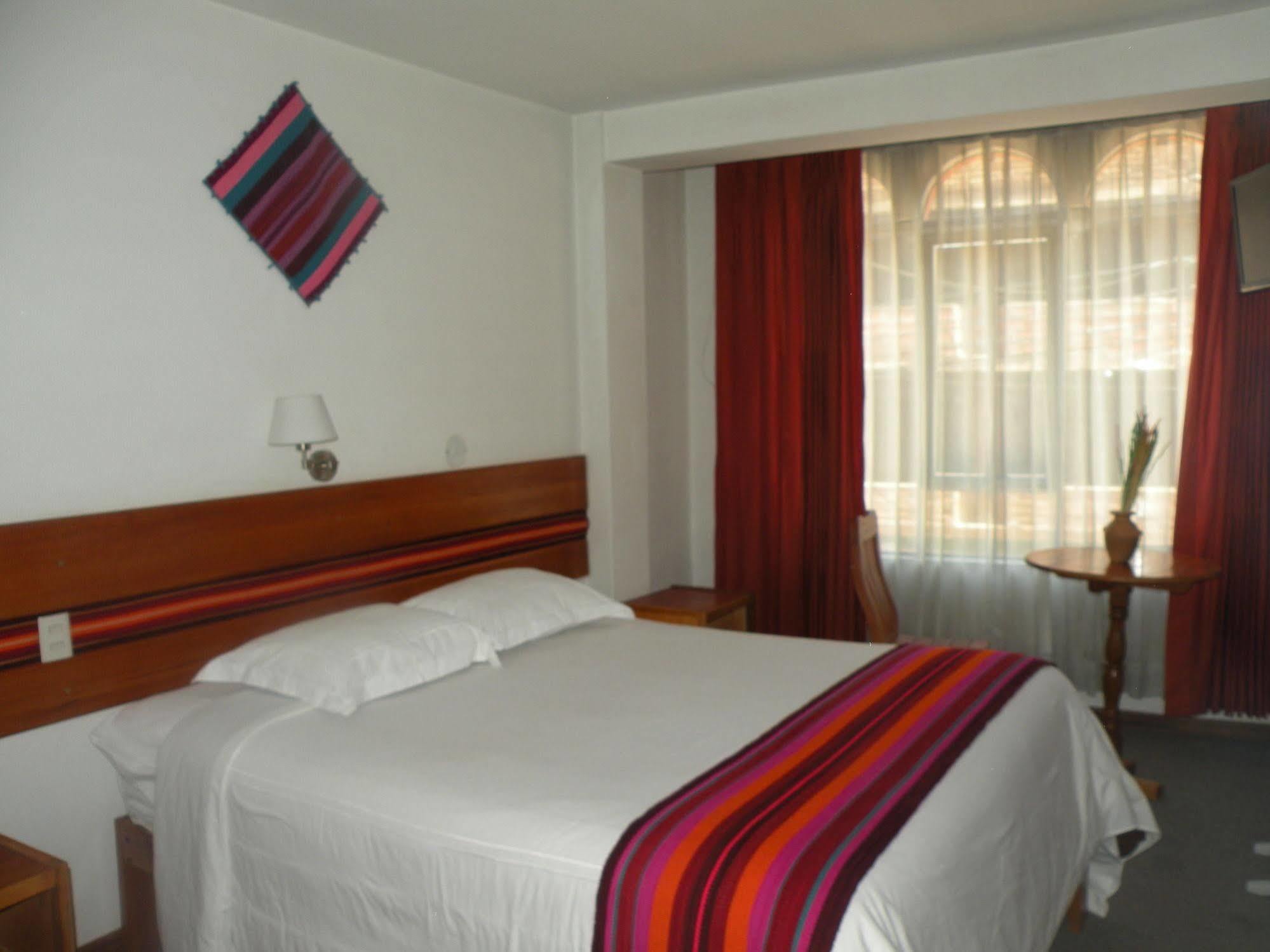 Cantuta Inn Puno Luaran gambar