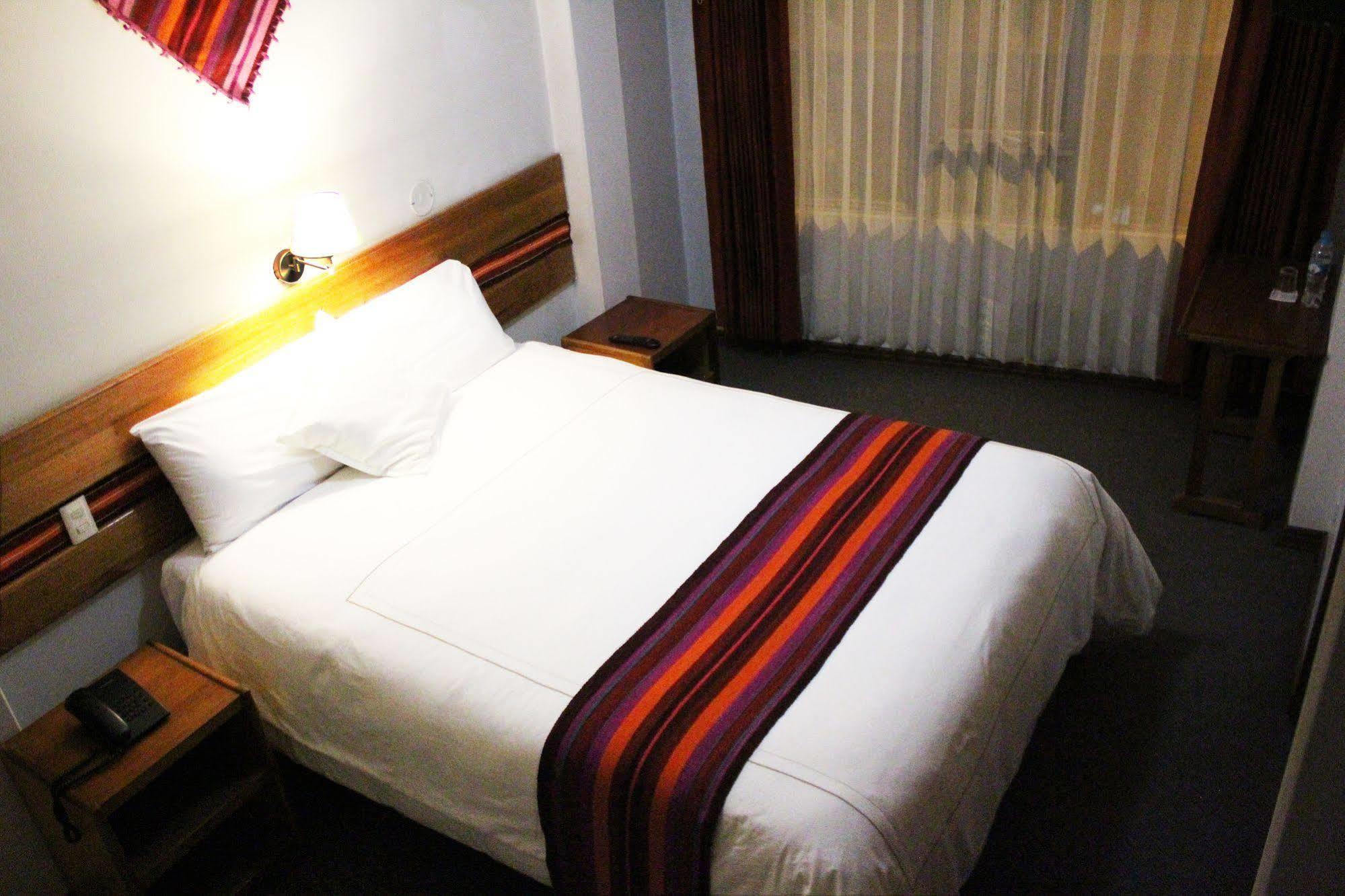 Cantuta Inn Puno Luaran gambar